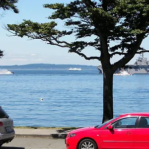  Holiday home Alki Magpie United States